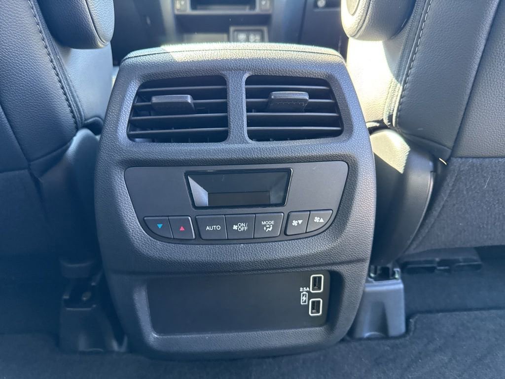 Thumbnail: 2021 Honda Pilot - 32