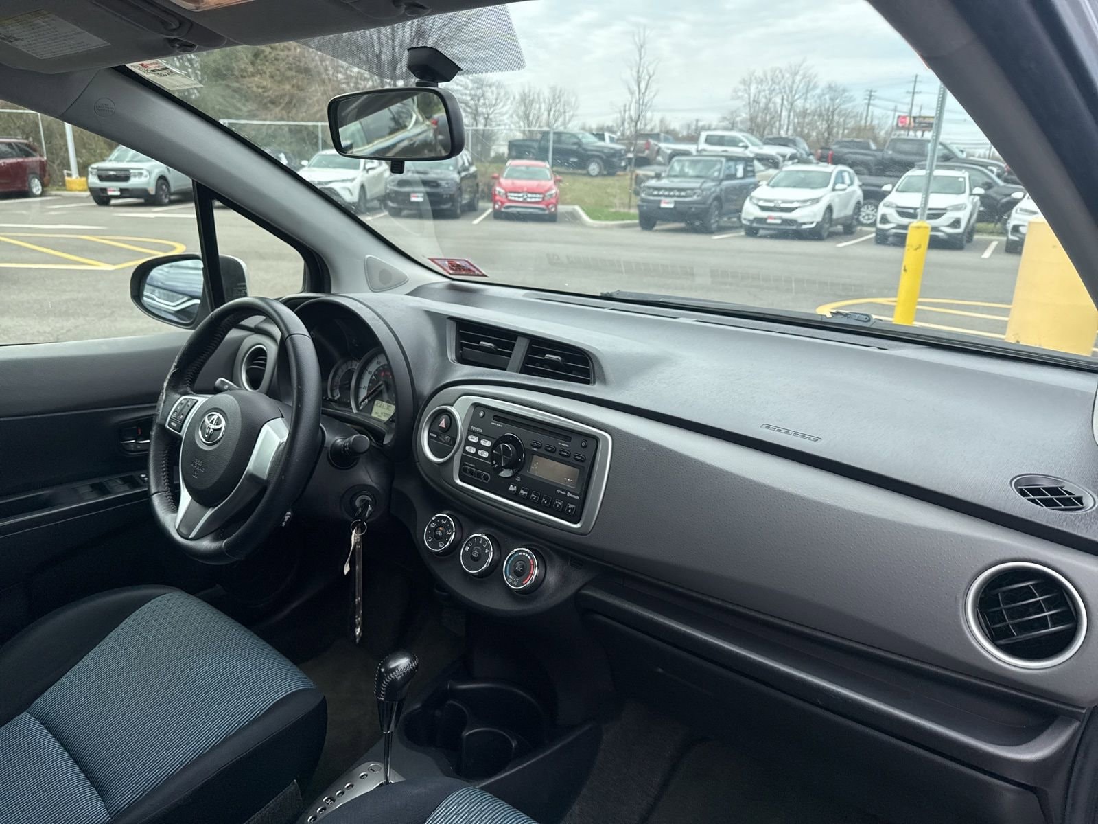 Thumbnail: 2012 Toyota Yaris - 19