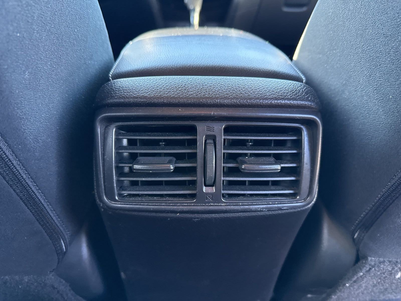 Thumbnail: 2016 Nissan Rogue - 30