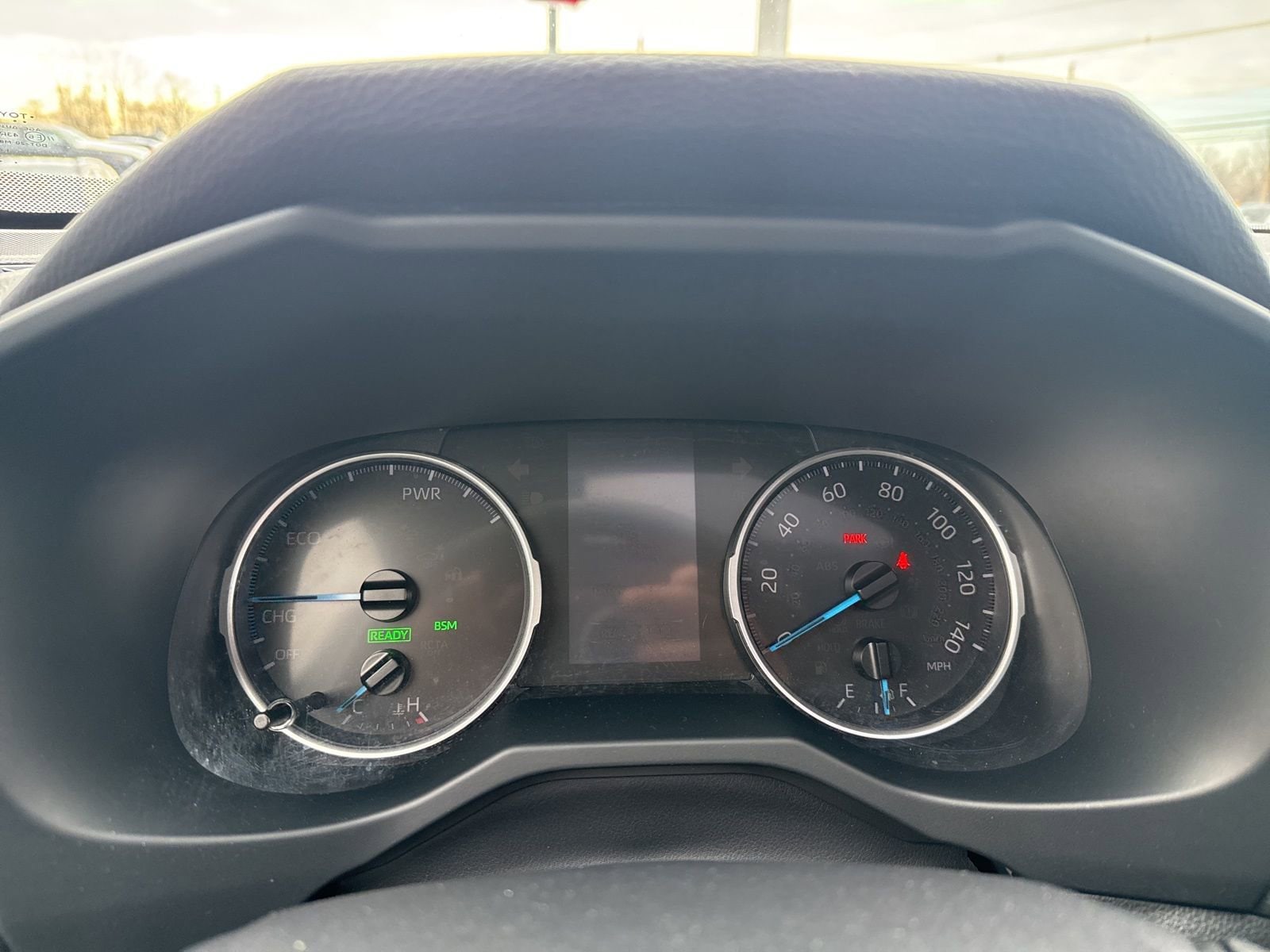 Thumbnail: 2022 Toyota RAV4 - 31