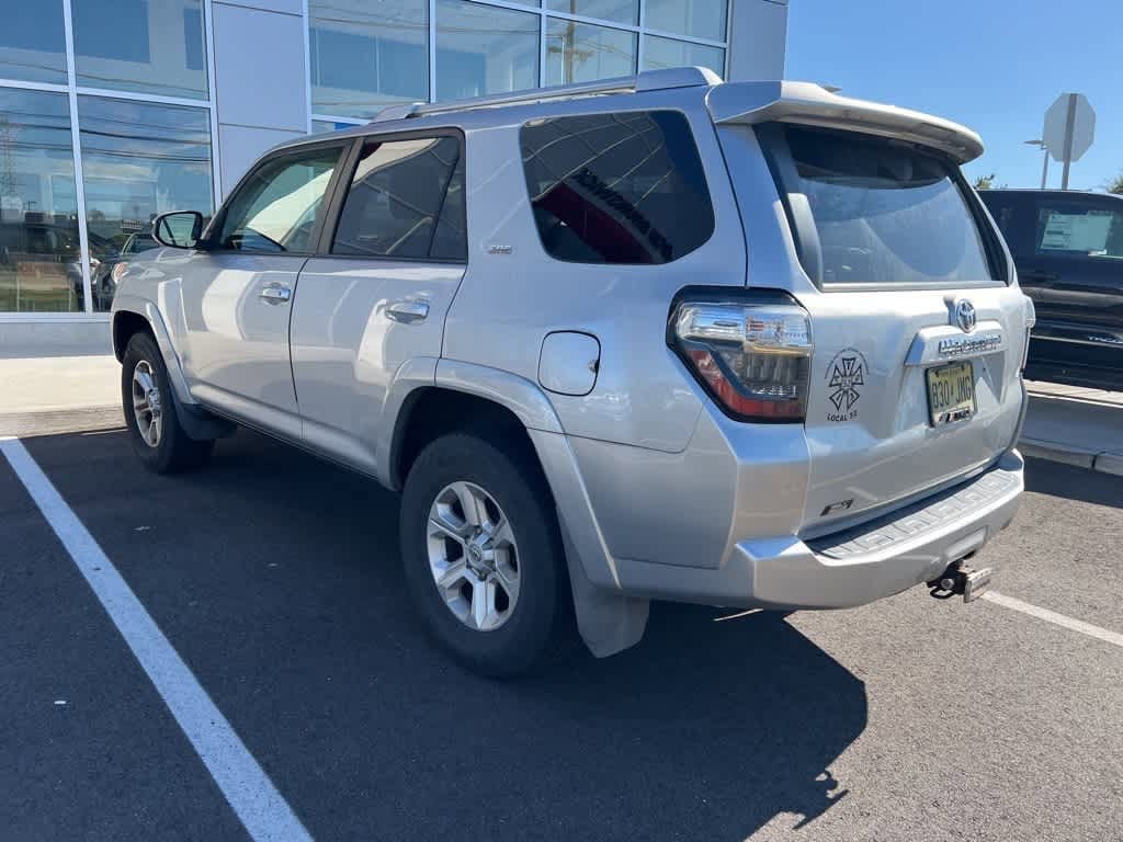 Thumbnail: 2016 Toyota 4Runner - 4