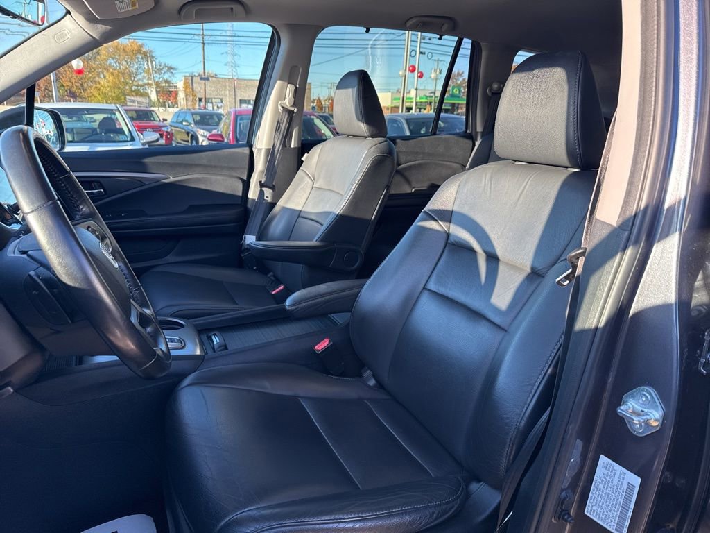 Thumbnail: 2022 Honda Pilot - 18