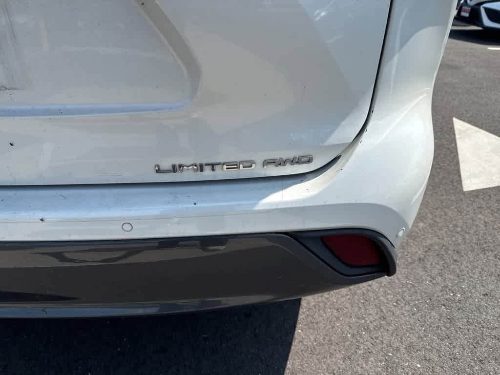 Thumbnail: 2020 Toyota Highlander - 13