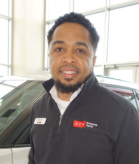 Staff member Alexander Gomez from ID_3e73ad