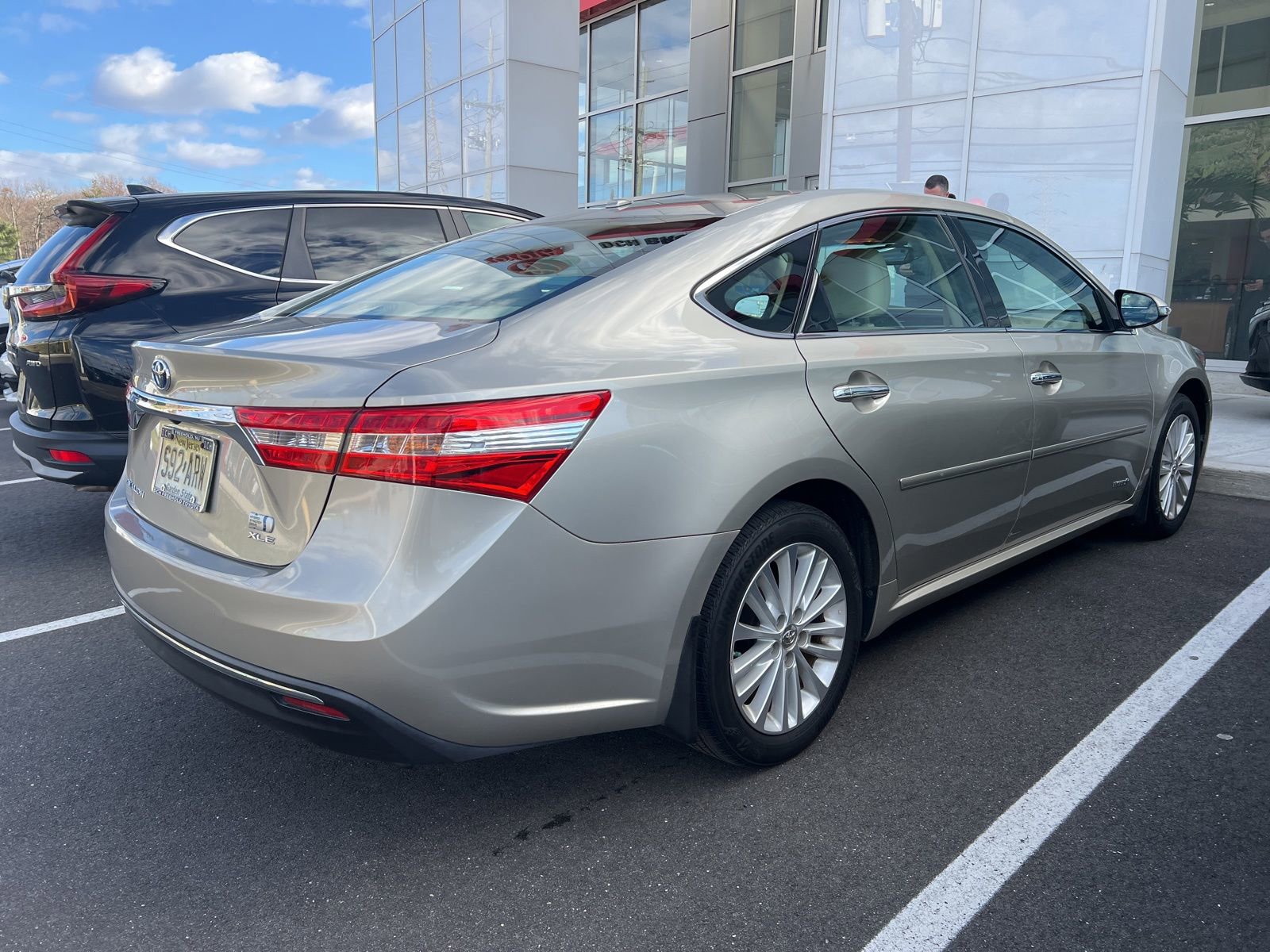 Thumbnail: 2013 Toyota Avalon - 3