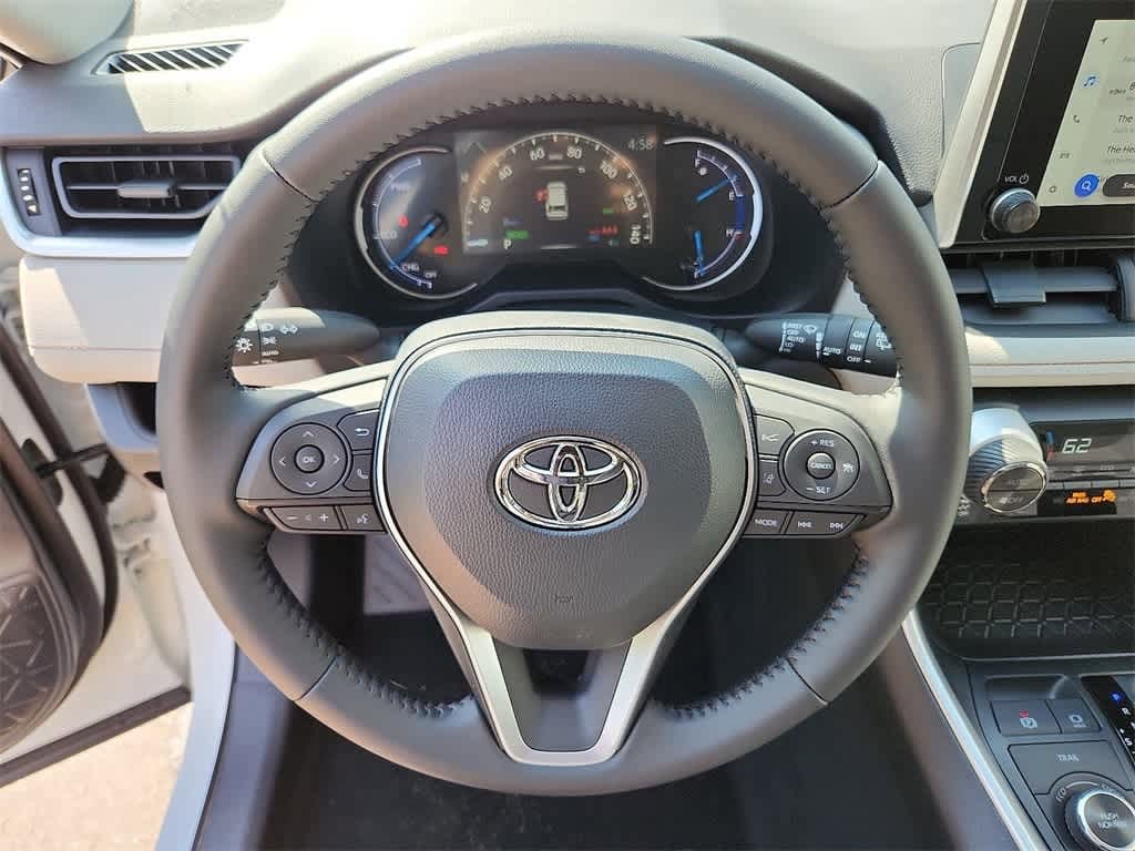 Thumbnail: 2025 Toyota RAV4 - 14