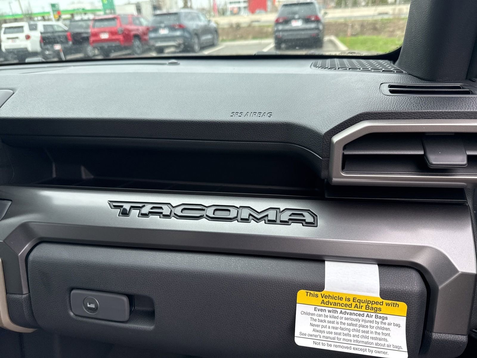 2026 Toyota Tacoma SR5 - Photo 22