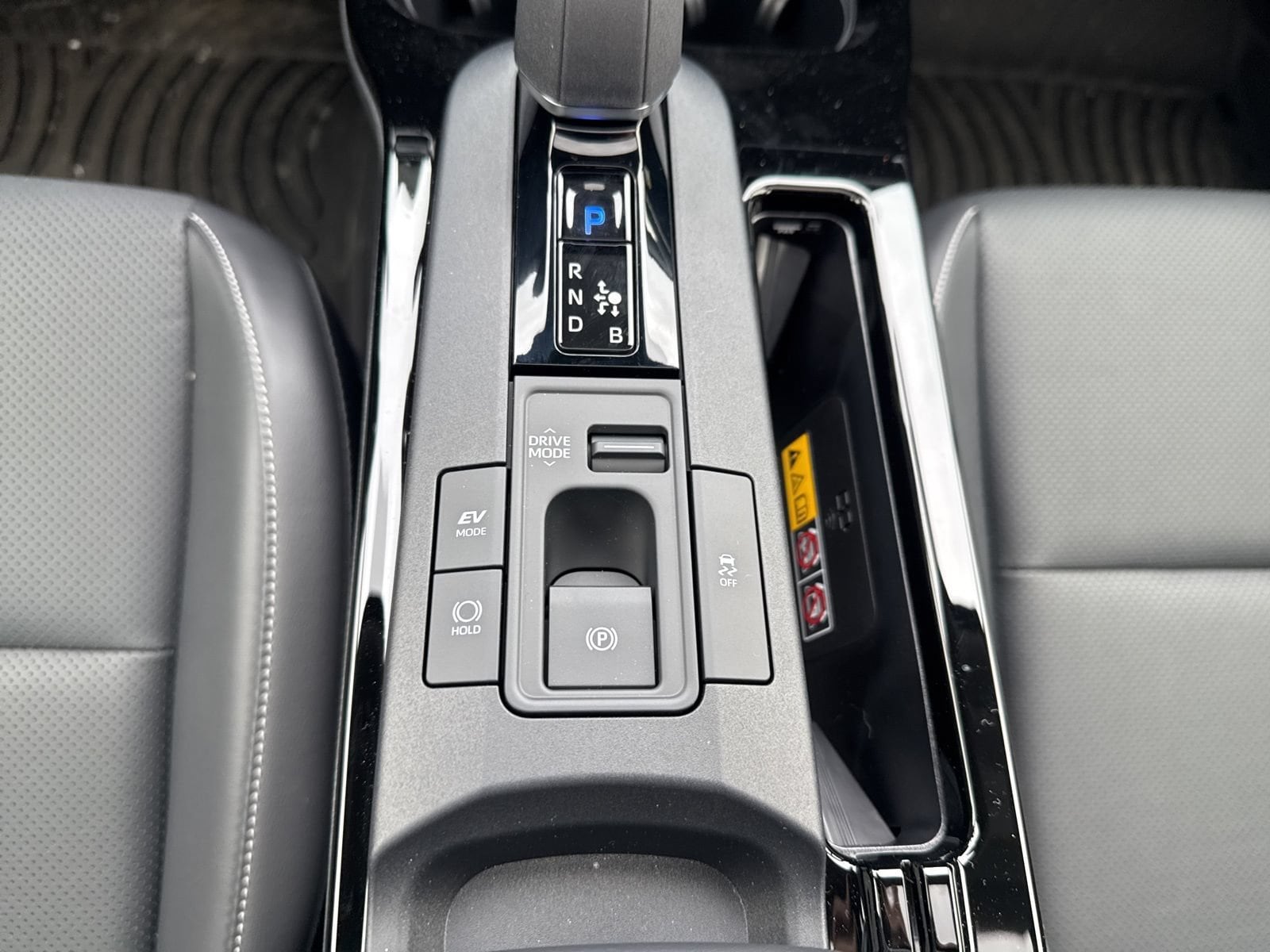 Thumbnail: 2026 Toyota Prius - 24