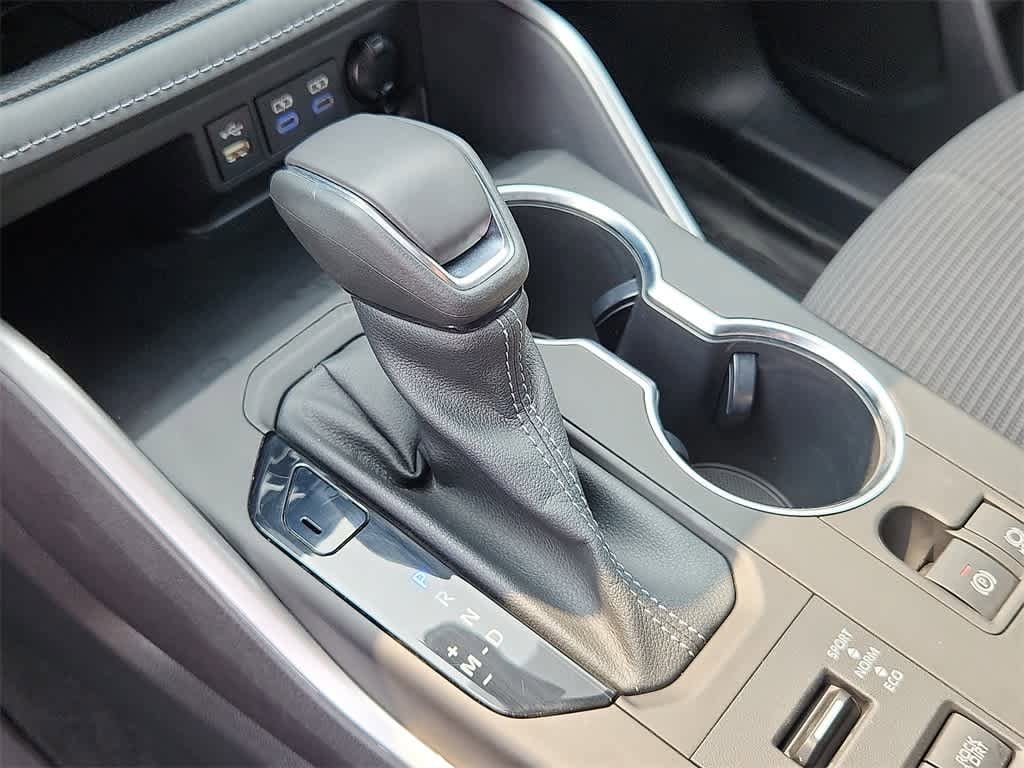 2022 Toyota Highlander LE 20