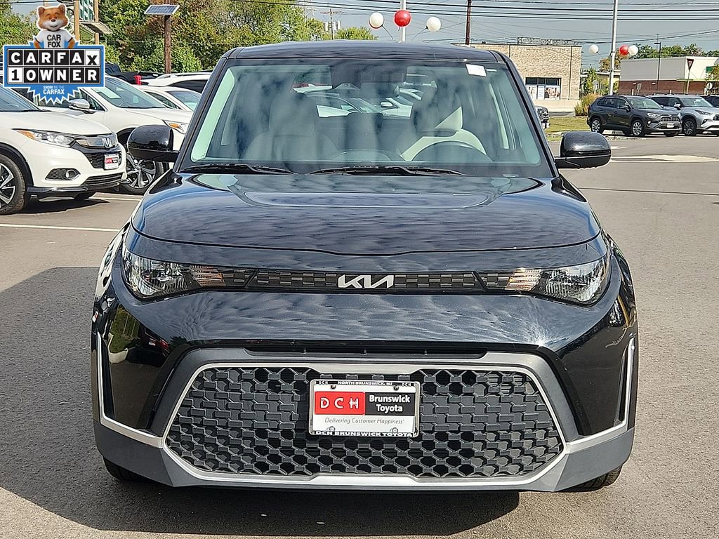 2023 Kia Soul LX photo 2