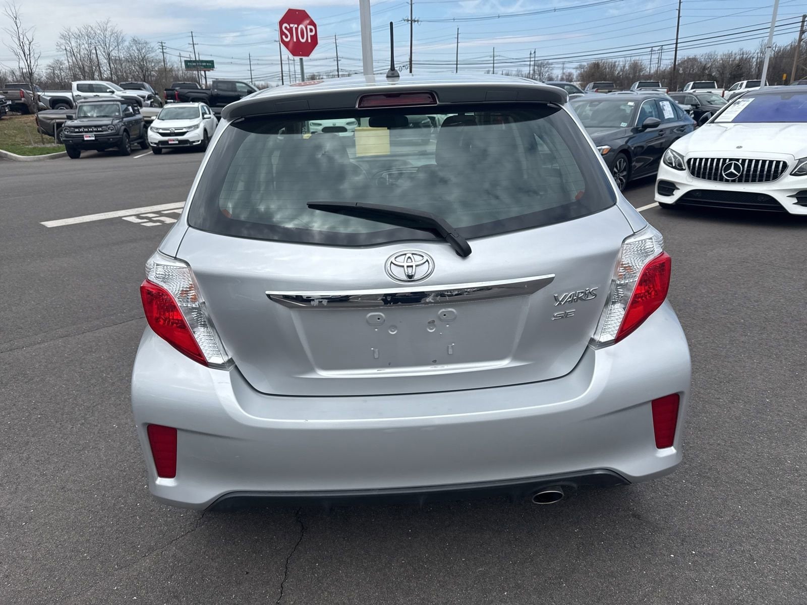 Thumbnail: 2012 Toyota Yaris - 6