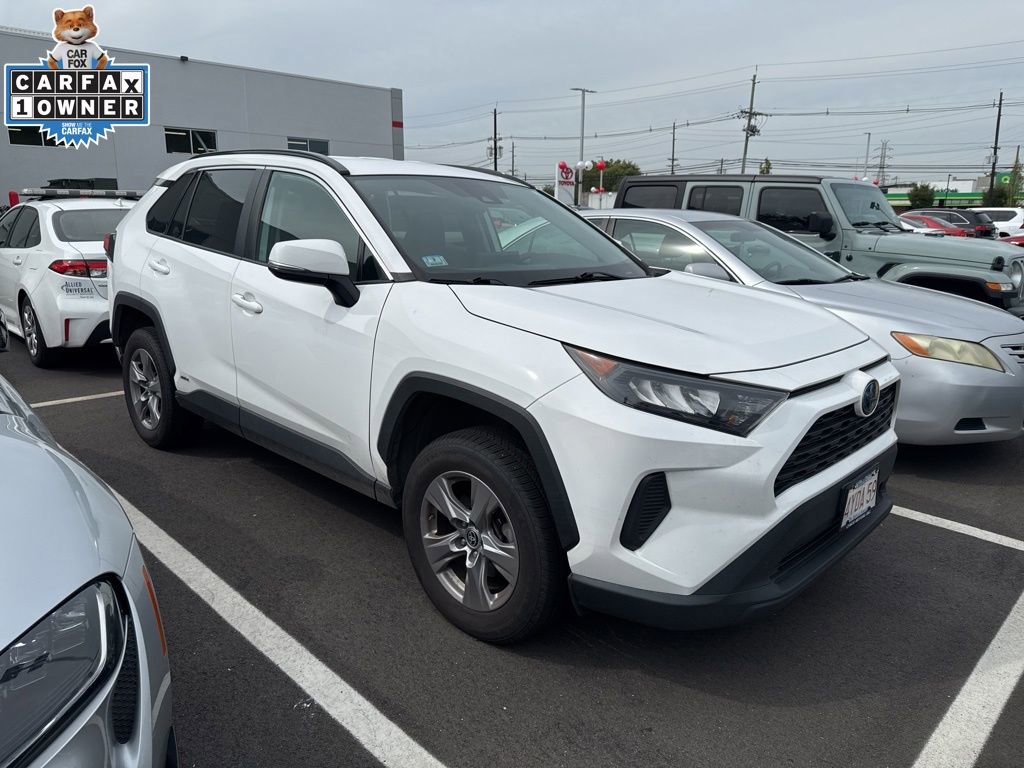 2022 Toyota RAV4 Hybrid LE photo 2
