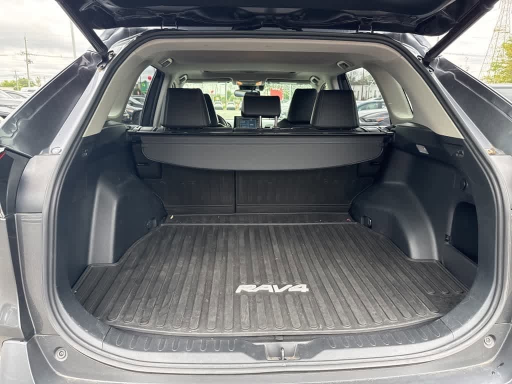 Thumbnail: 2019 Toyota RAV4 - 13