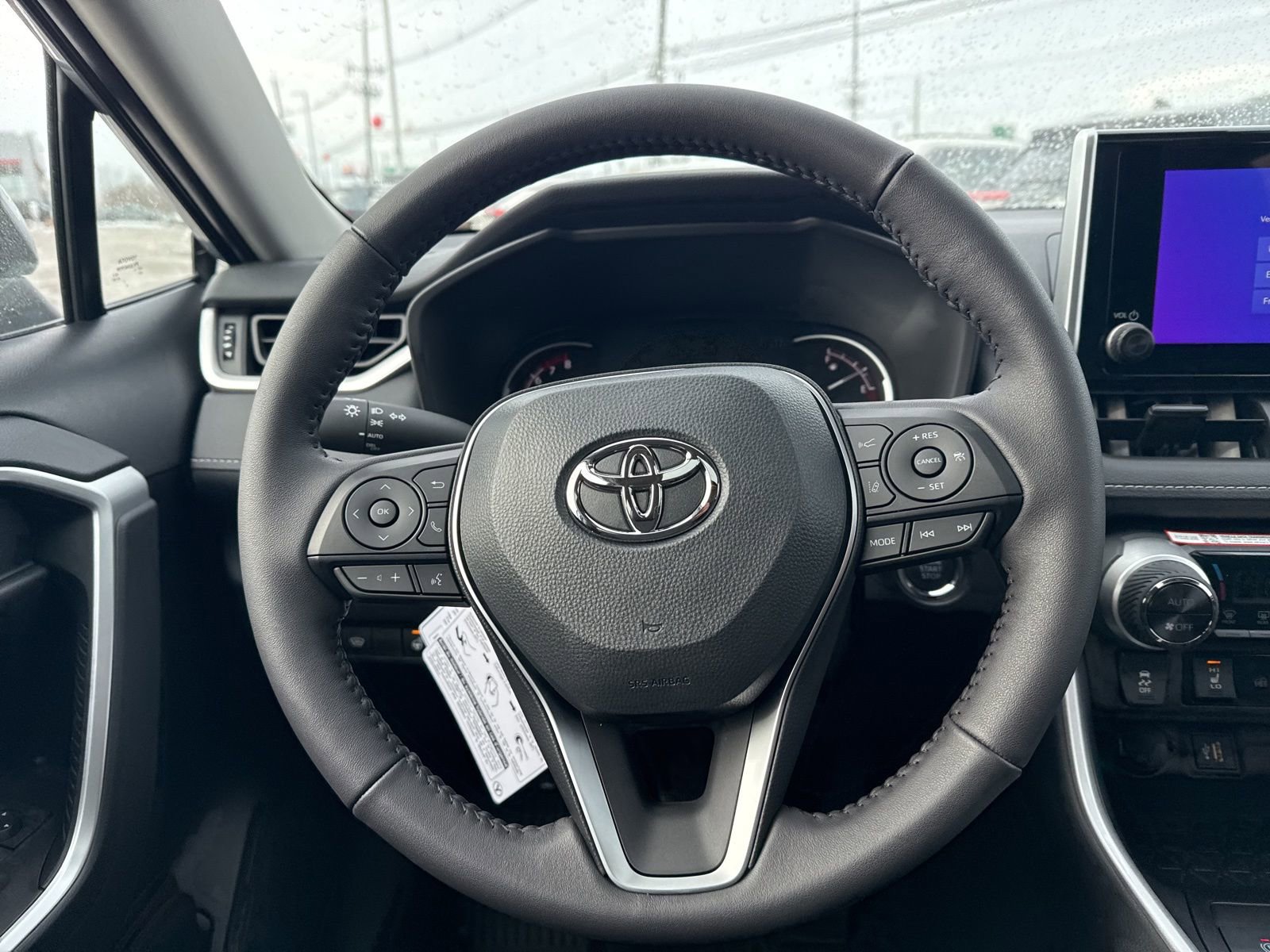 Thumbnail: 2025 Toyota RAV4 - 16