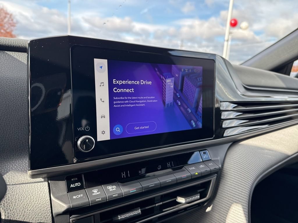 Thumbnail: 2025 Toyota Camry - 25