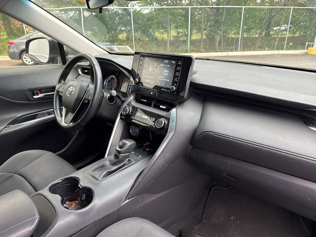 Thumbnail: 2021 Toyota Venza - 21