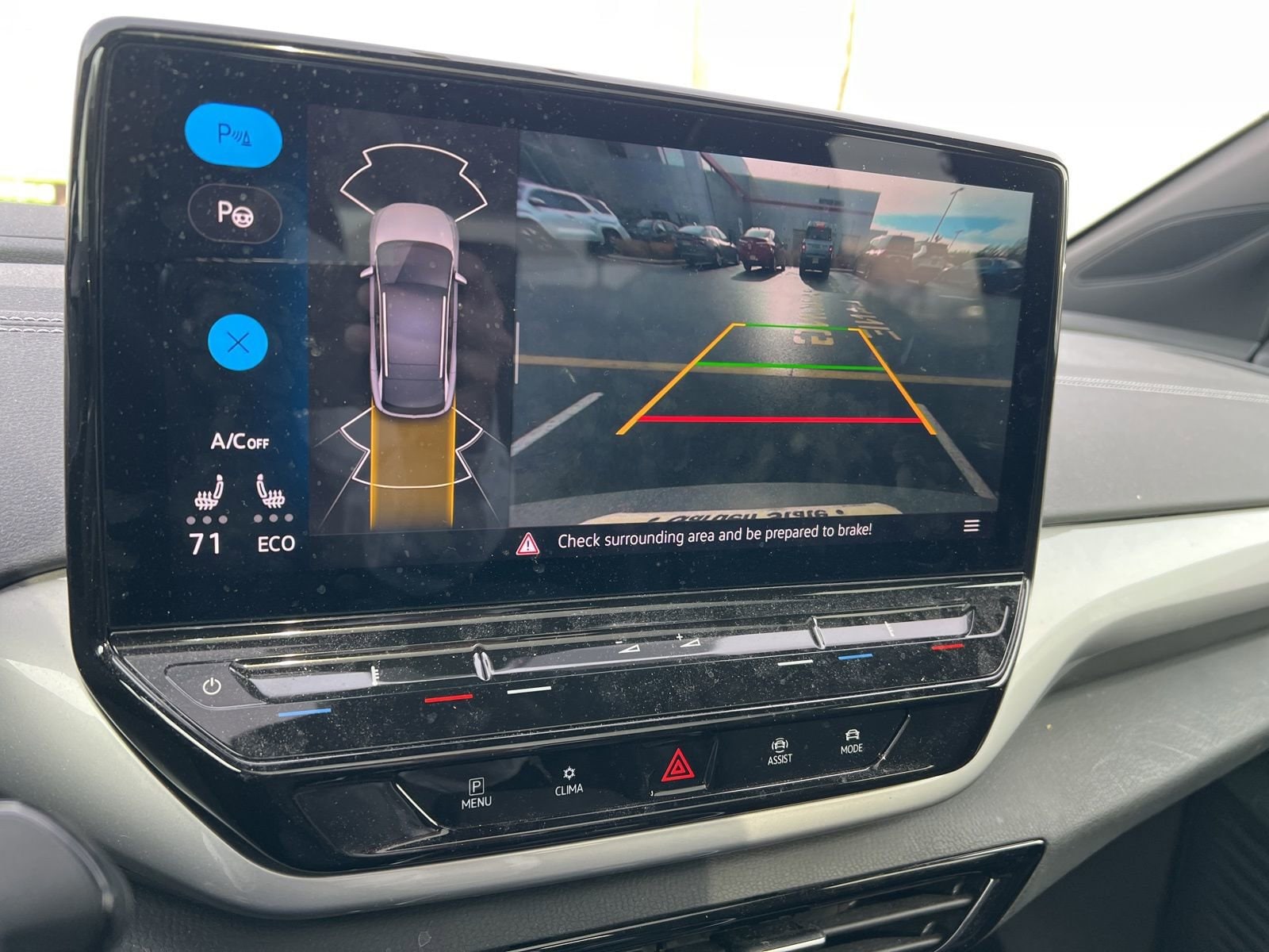 Thumbnail: 2023 Volkswagen ID.4 - 13