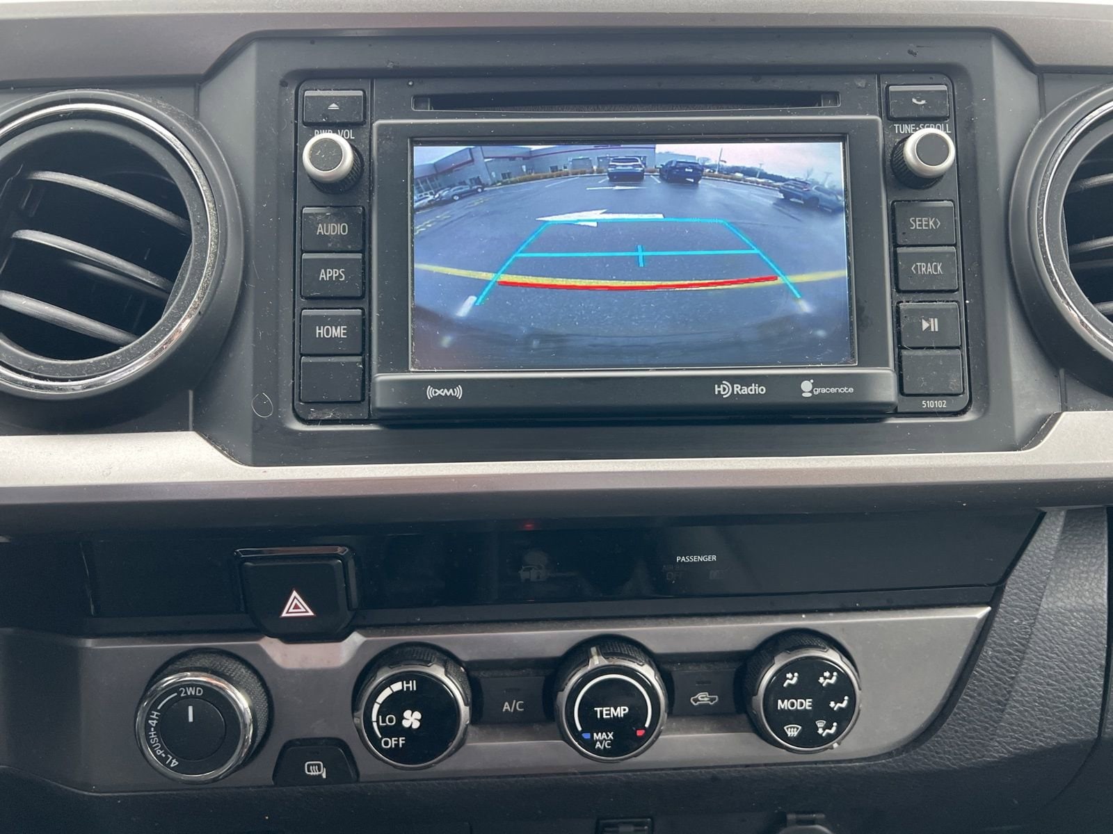 Thumbnail: 2017 Toyota Tacoma - 6