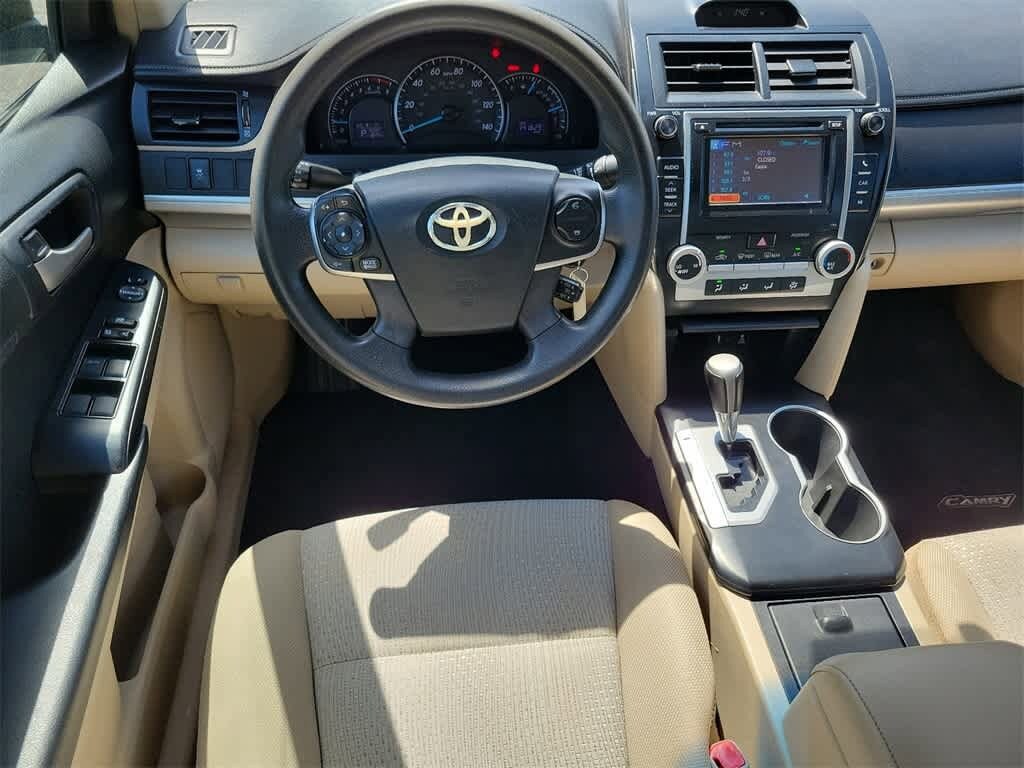 2012 Toyota Camry LE 17