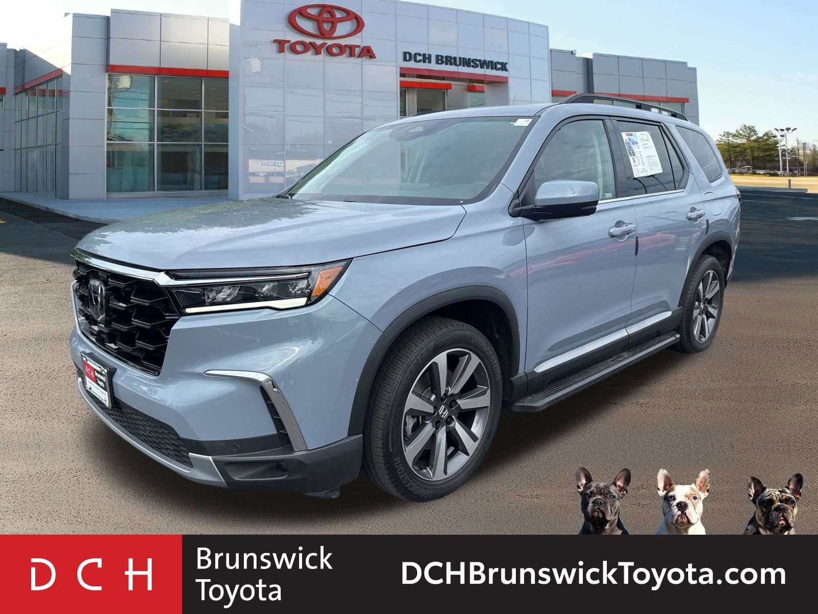 2023 Honda Pilot Touring AWD's photo