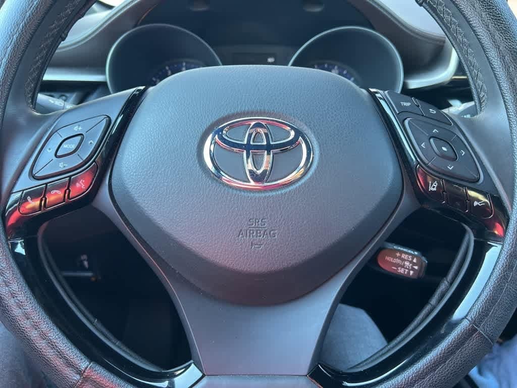 Thumbnail: 2019 Toyota C-HR - 19