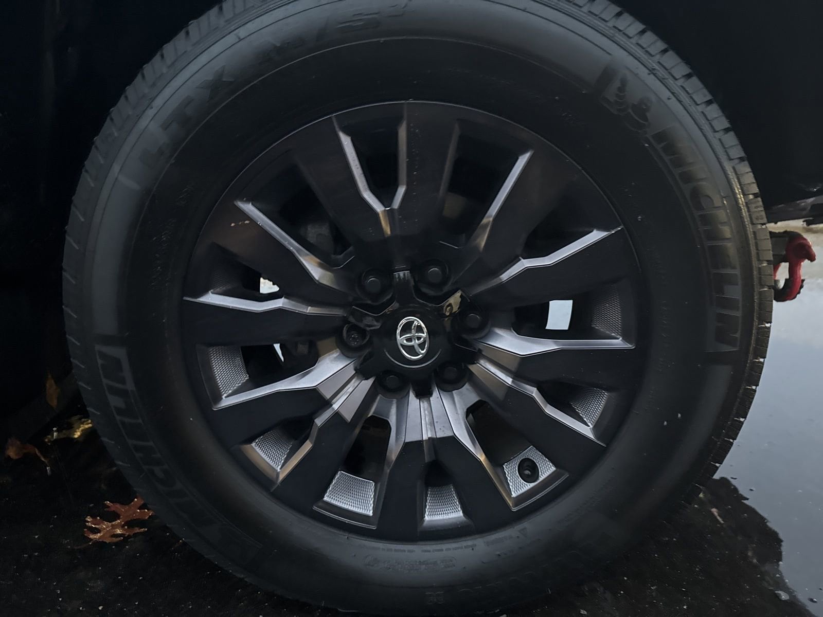 Thumbnail: 2023 Toyota Tacoma - 15