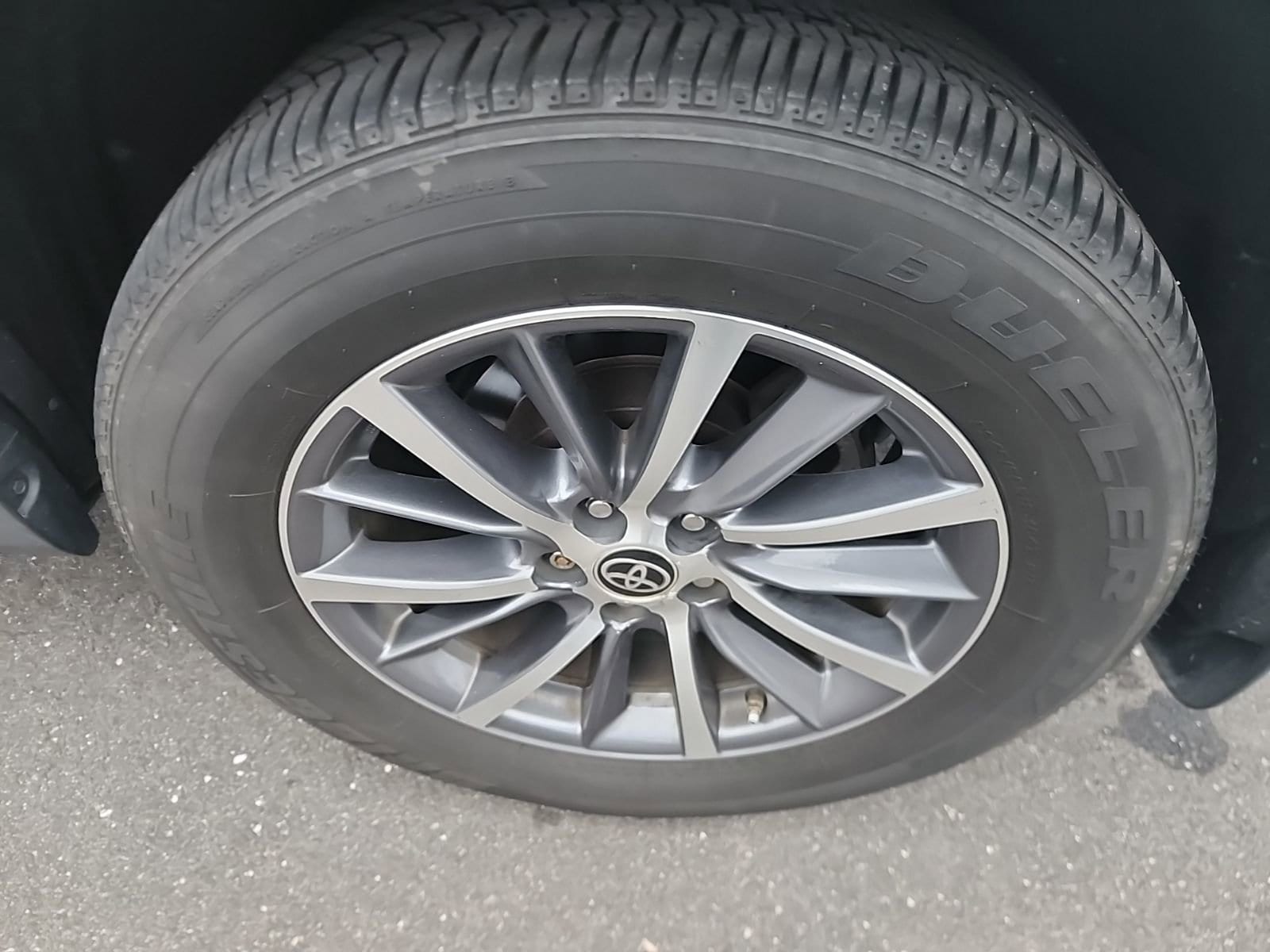 Thumbnail: 2019 Toyota Highlander - 14