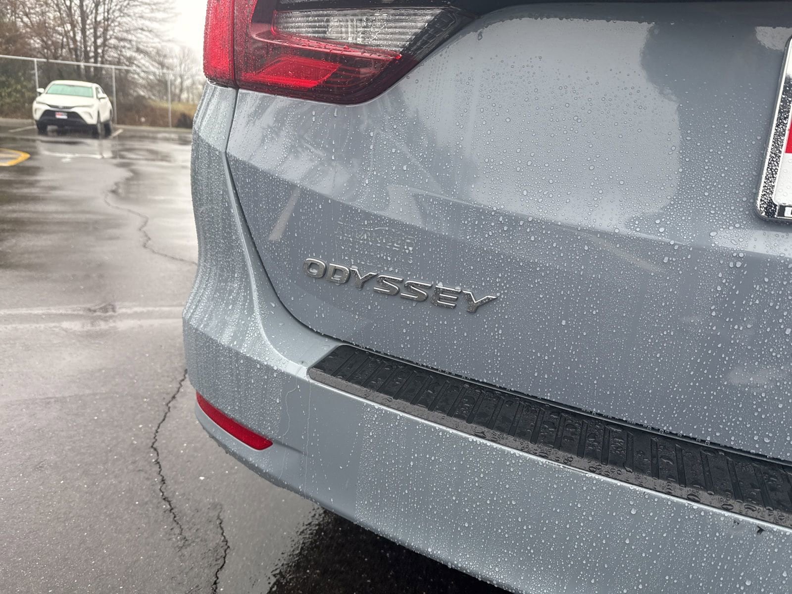 Thumbnail: 2023 Honda Odyssey - 16