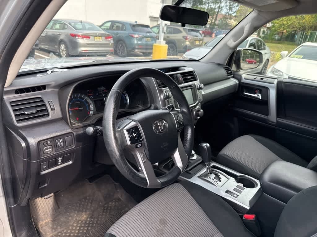 Thumbnail: 2018 Toyota 4Runner - 15