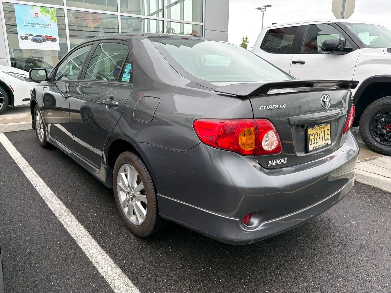 Thumbnail: 2010 Toyota Corolla - 3