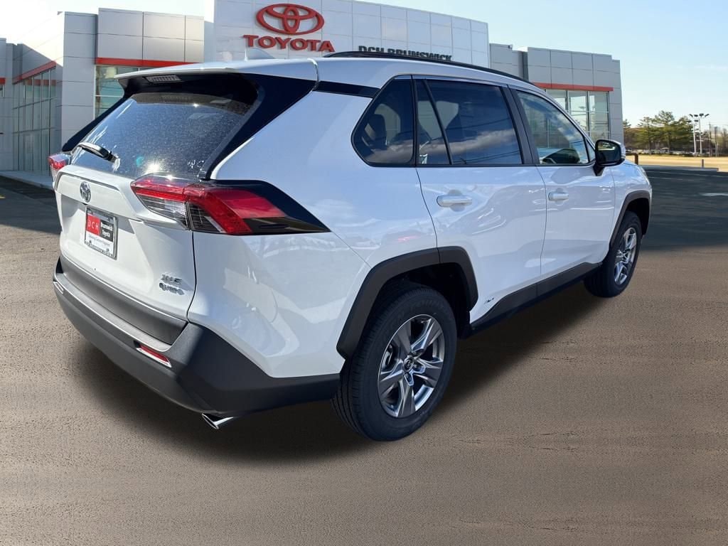 Thumbnail: 2025 Toyota RAV4 - 5