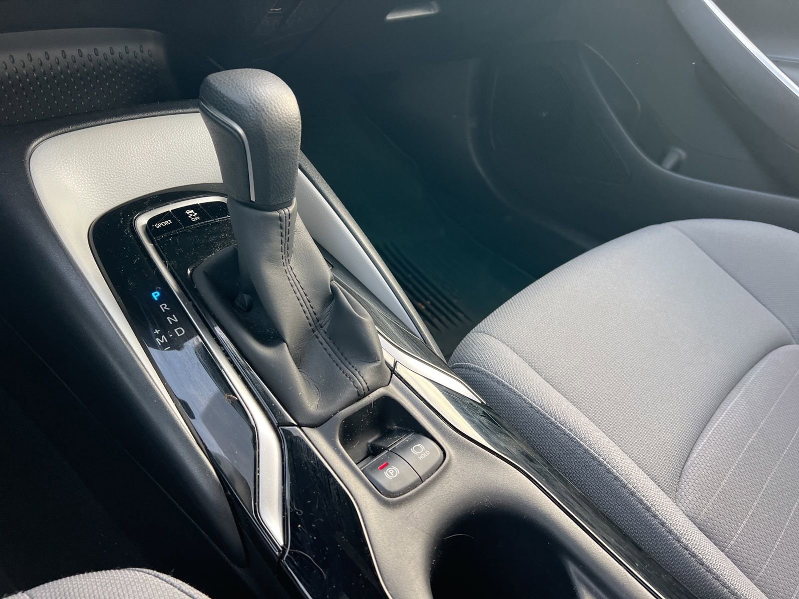 Thumbnail: 2022 Toyota Corolla - 21