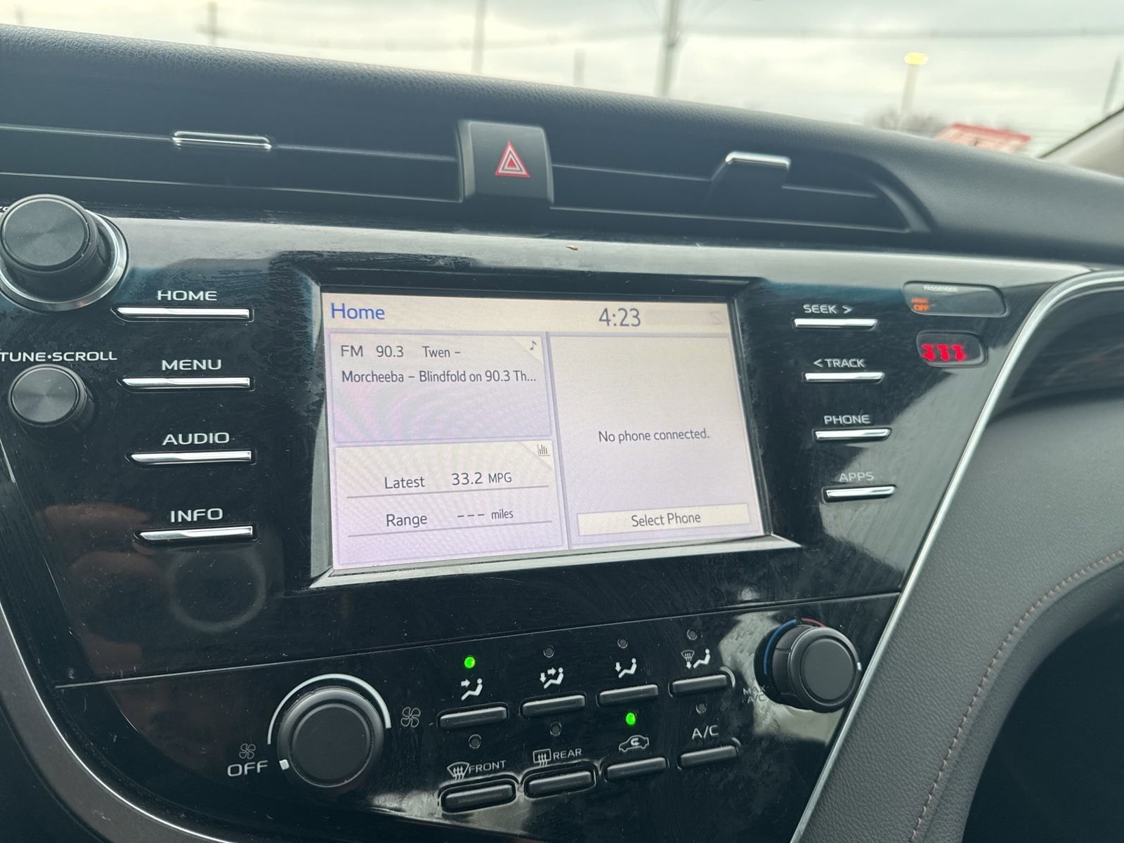 Thumbnail: 2018 Toyota Camry - 28