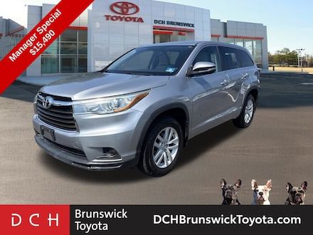 2015 Toyota Highlander LE V6 SUV