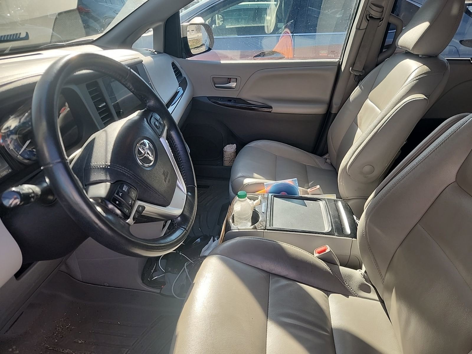 Thumbnail: 2015 Toyota Sienna - 5