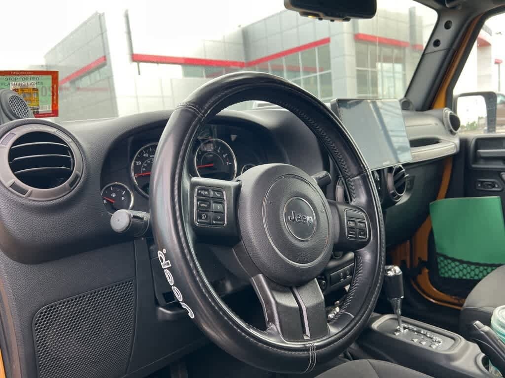 Thumbnail: 2014 Jeep Wrangler - 14