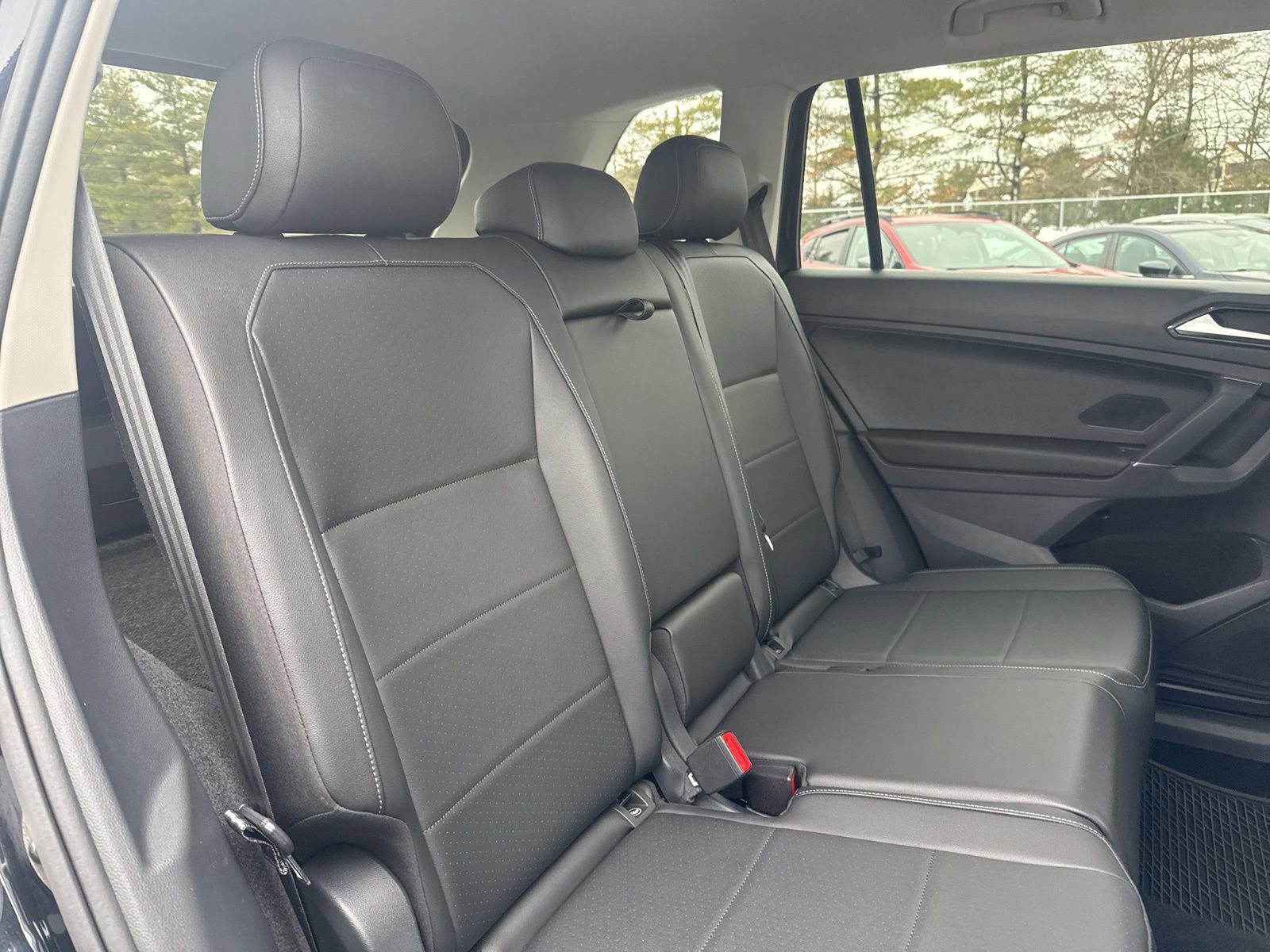 Thumbnail: 2018 Volkswagen Tiguan - 21