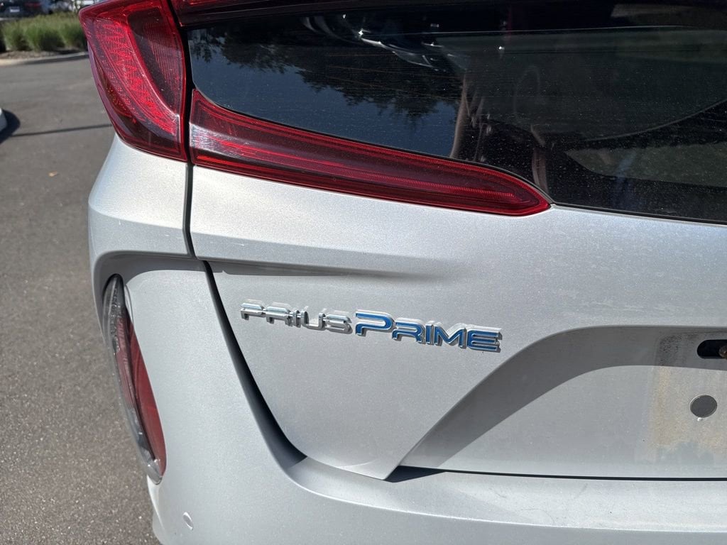 Thumbnail: 2017 Toyota Prius Prime - 14