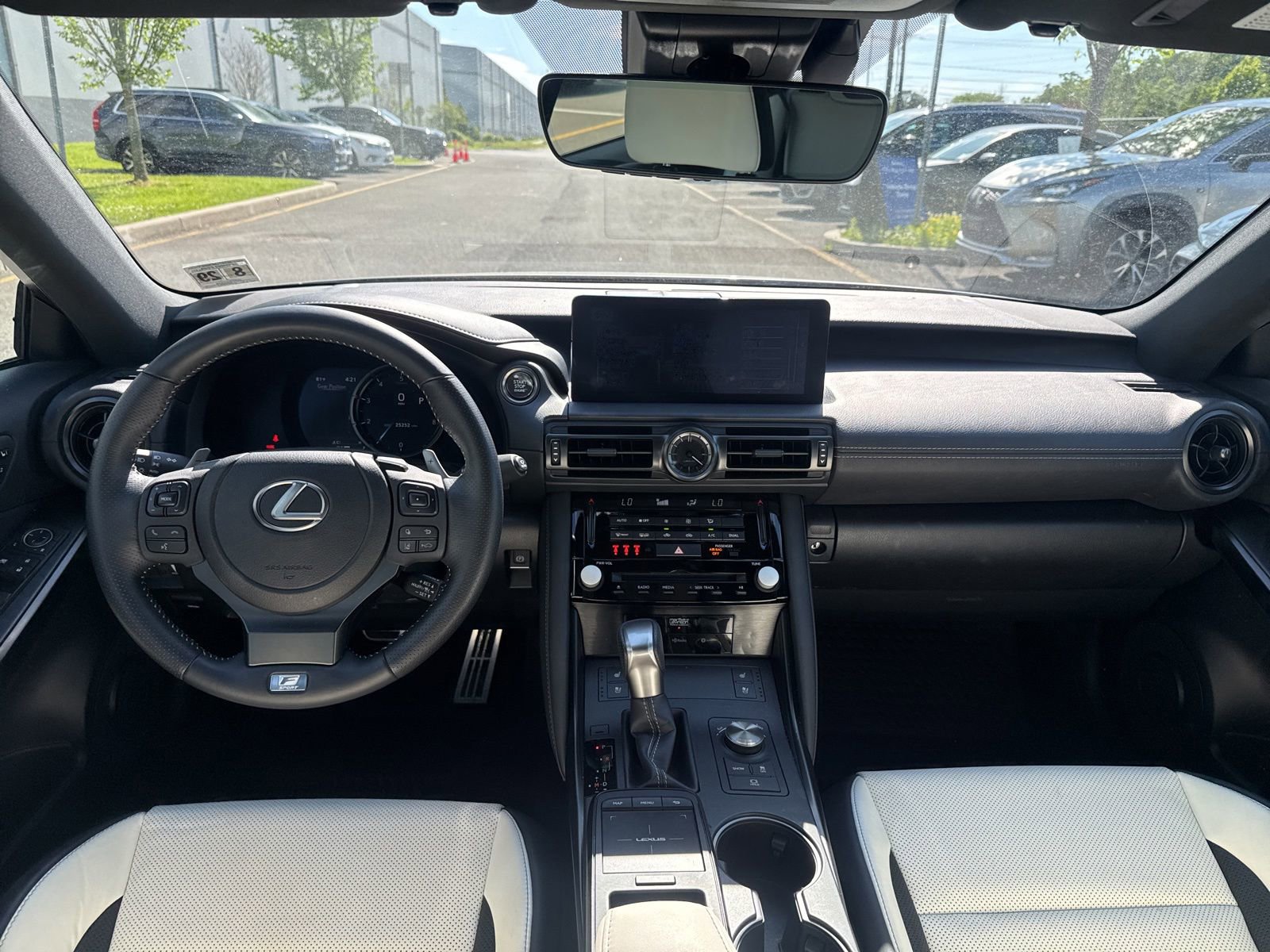 Thumbnail: 2024 Lexus IS - 25