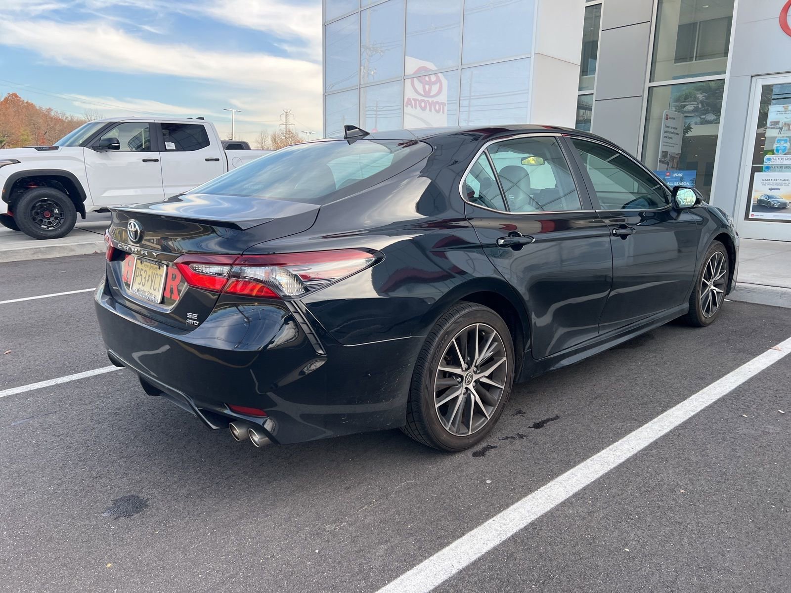 Thumbnail: 2022 Toyota Camry - 3