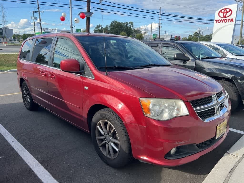 Thumbnail: 2014 Dodge Grand Caravan - 2