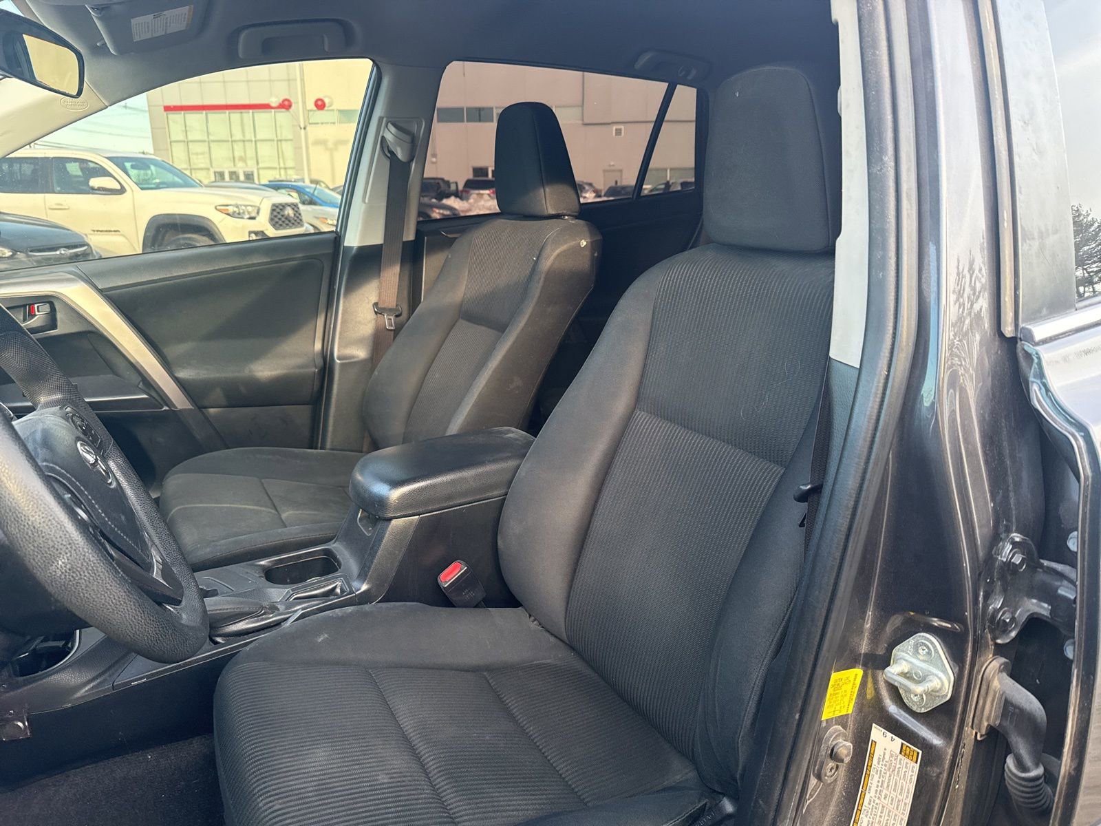 Thumbnail: 2017 Toyota RAV4 - 18