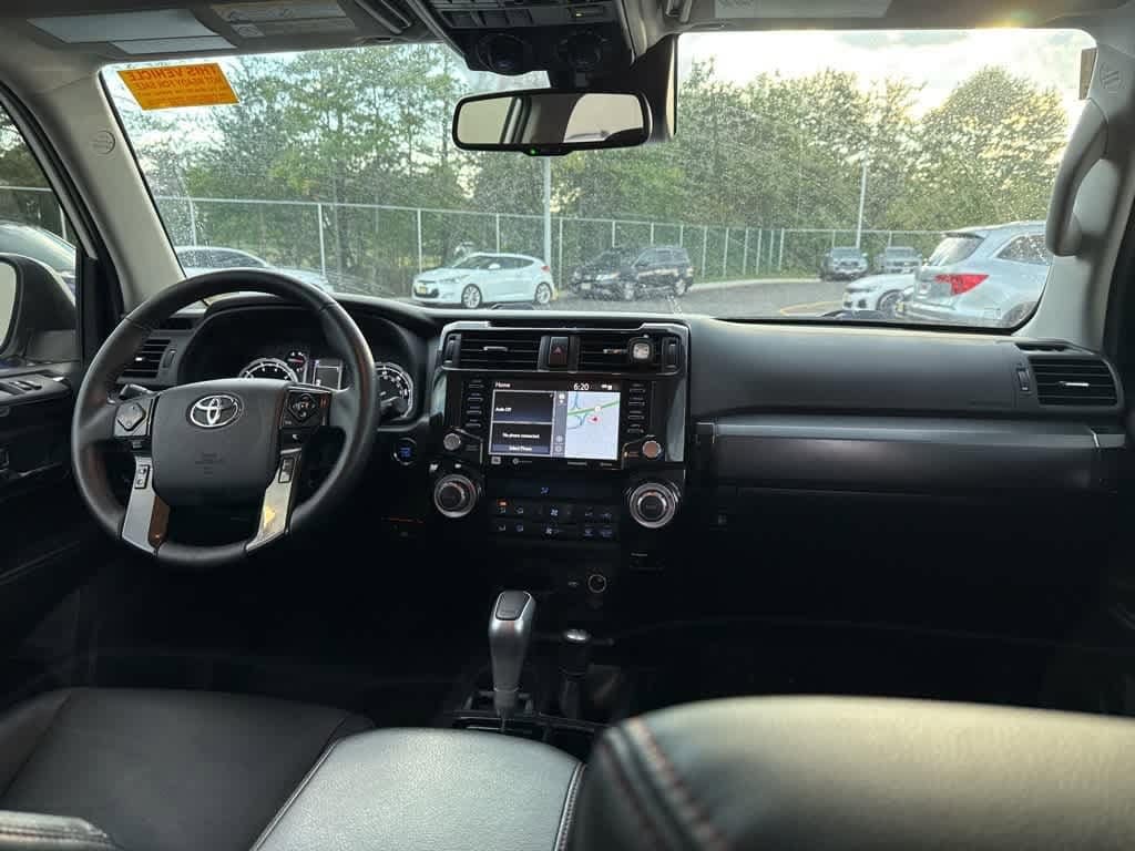 Thumbnail: 2022 Toyota 4Runner - 25