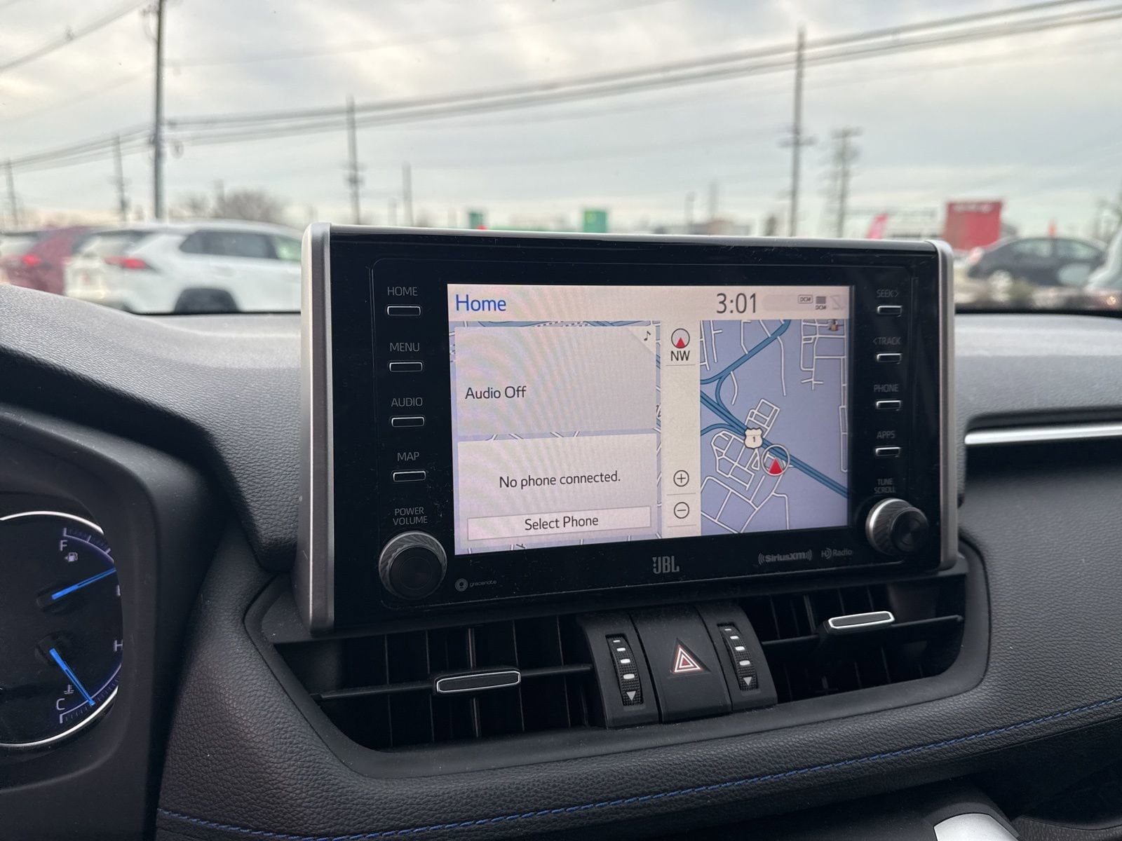 Thumbnail: 2020 Toyota RAV4 - 24