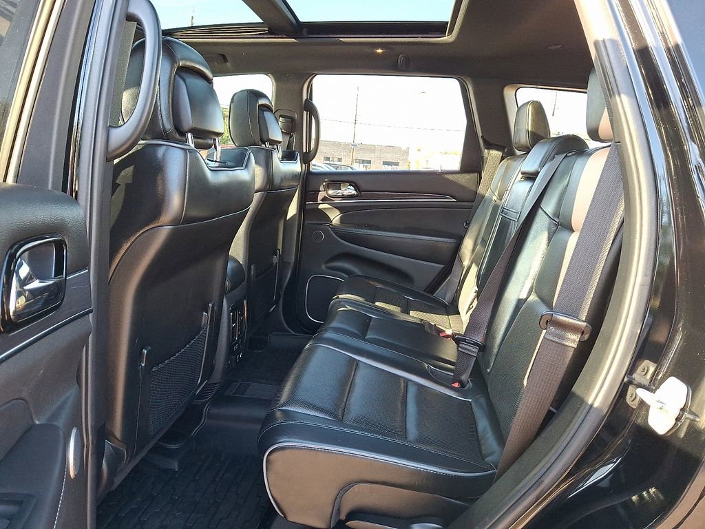 Thumbnail: 2019 Jeep Grand Cherokee - 18