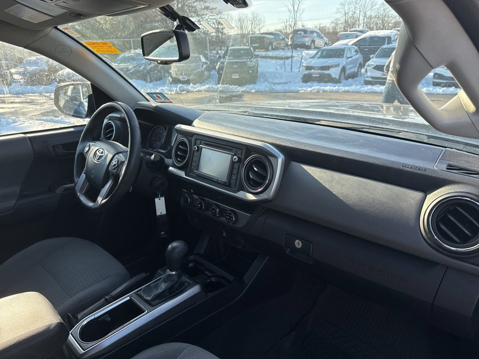 Thumbnail: 2017 Toyota Tacoma - 18