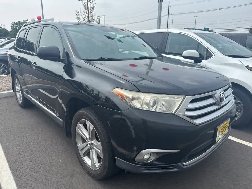 Thumbnail: 2011 Toyota Highlander - 2
