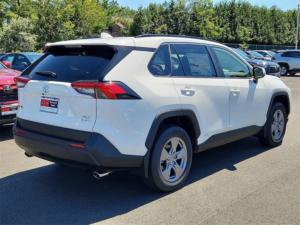 Thumbnail: 2025 Toyota RAV4 - 3