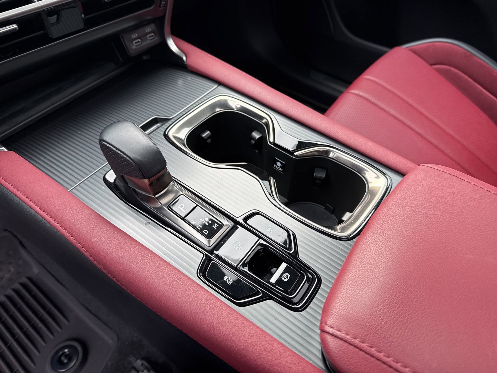 Thumbnail: 2023 Lexus RX - 26