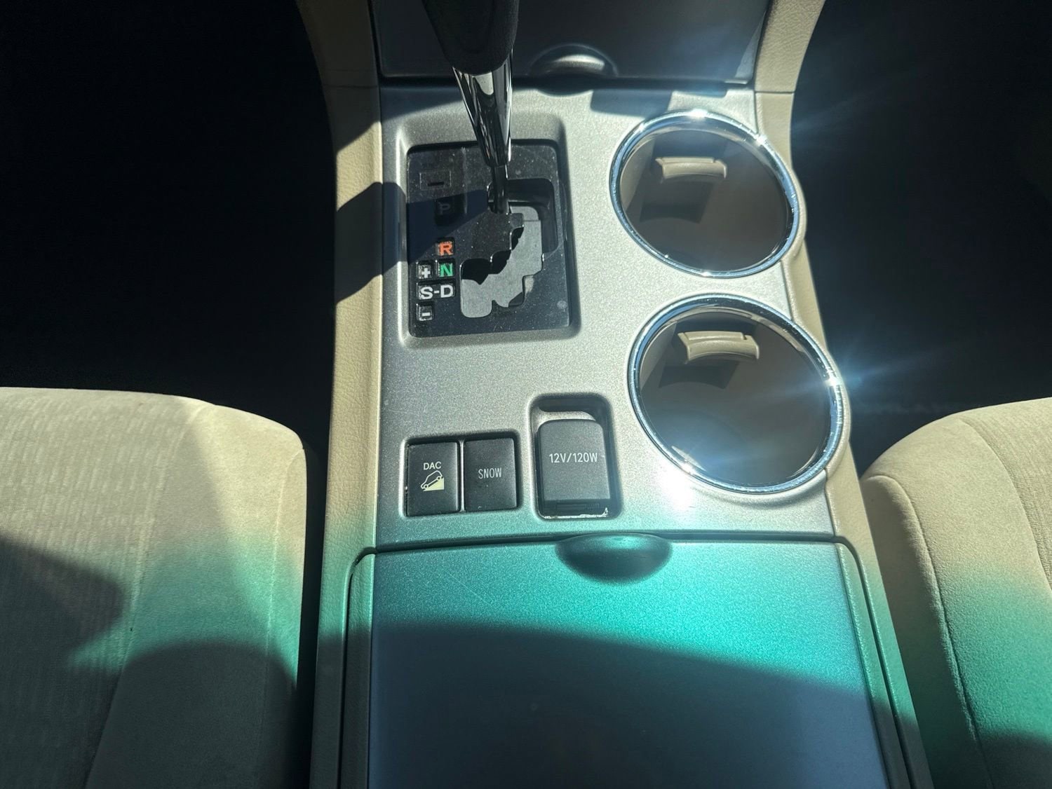 Thumbnail: 2012 Toyota Highlander - 30